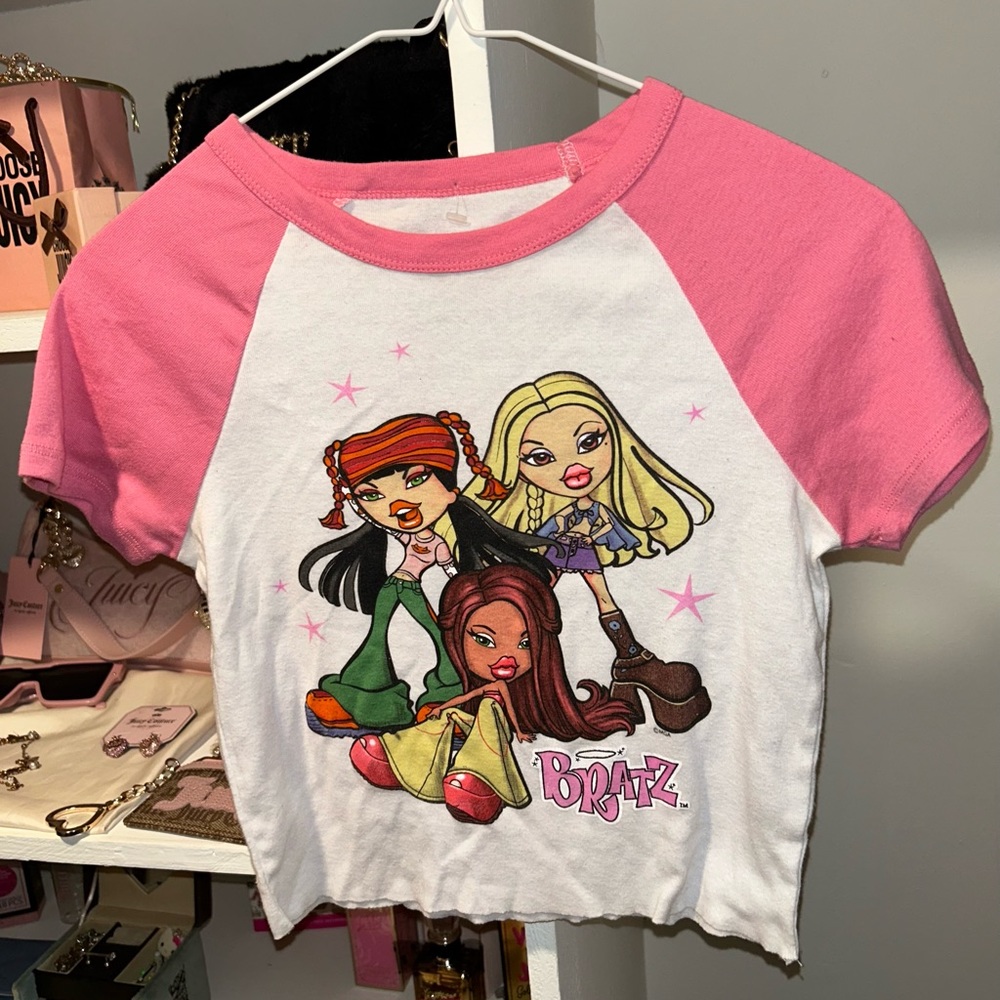 Bratz Short Sleeve Tee Shirt | Pink & White | Women’s Top Size Small